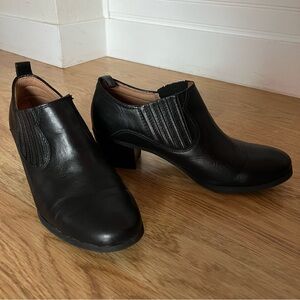 Comfortiva Arnette Bootie black